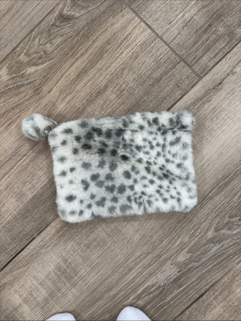 Faux Fur Leopard Print Makeup Bag - Gray and White